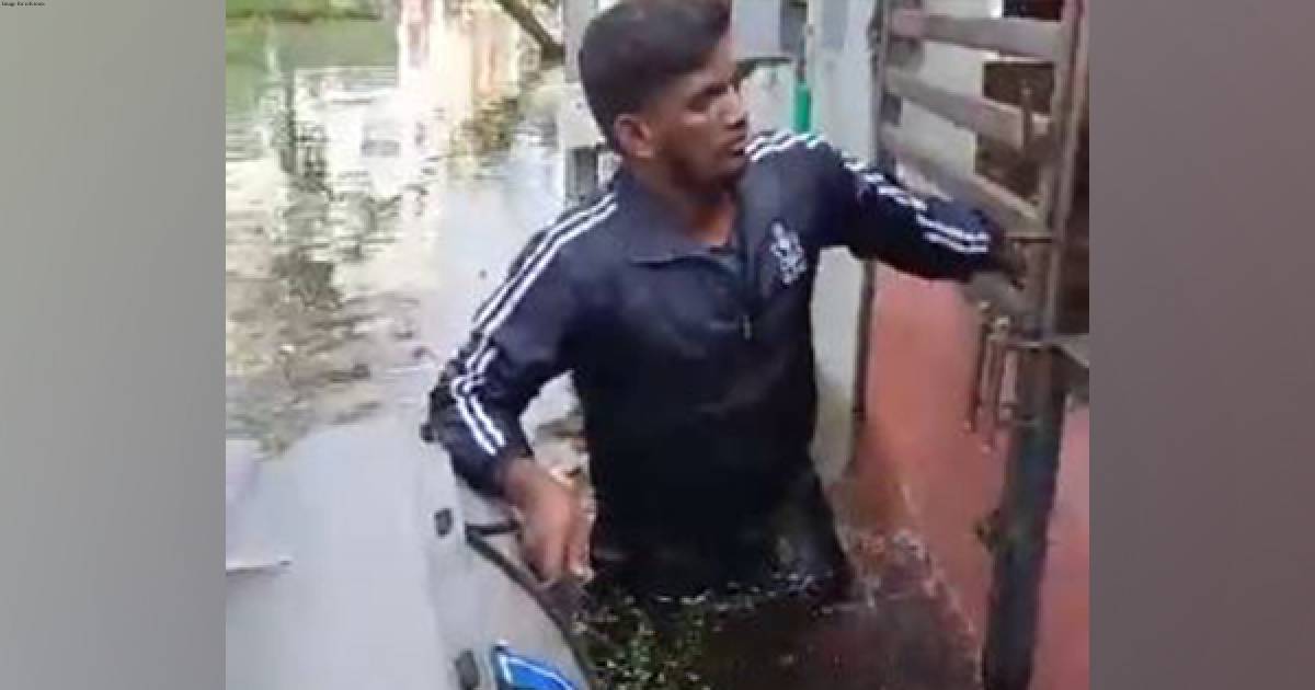 Amid flood-like situation, Indian Navy rescues stranded people in Chennai